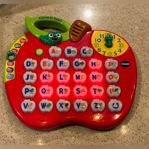 VTech Alphabet Apple Electronic Learning Toy Activities Play Modes Time Concepts - Picture 5 of 15